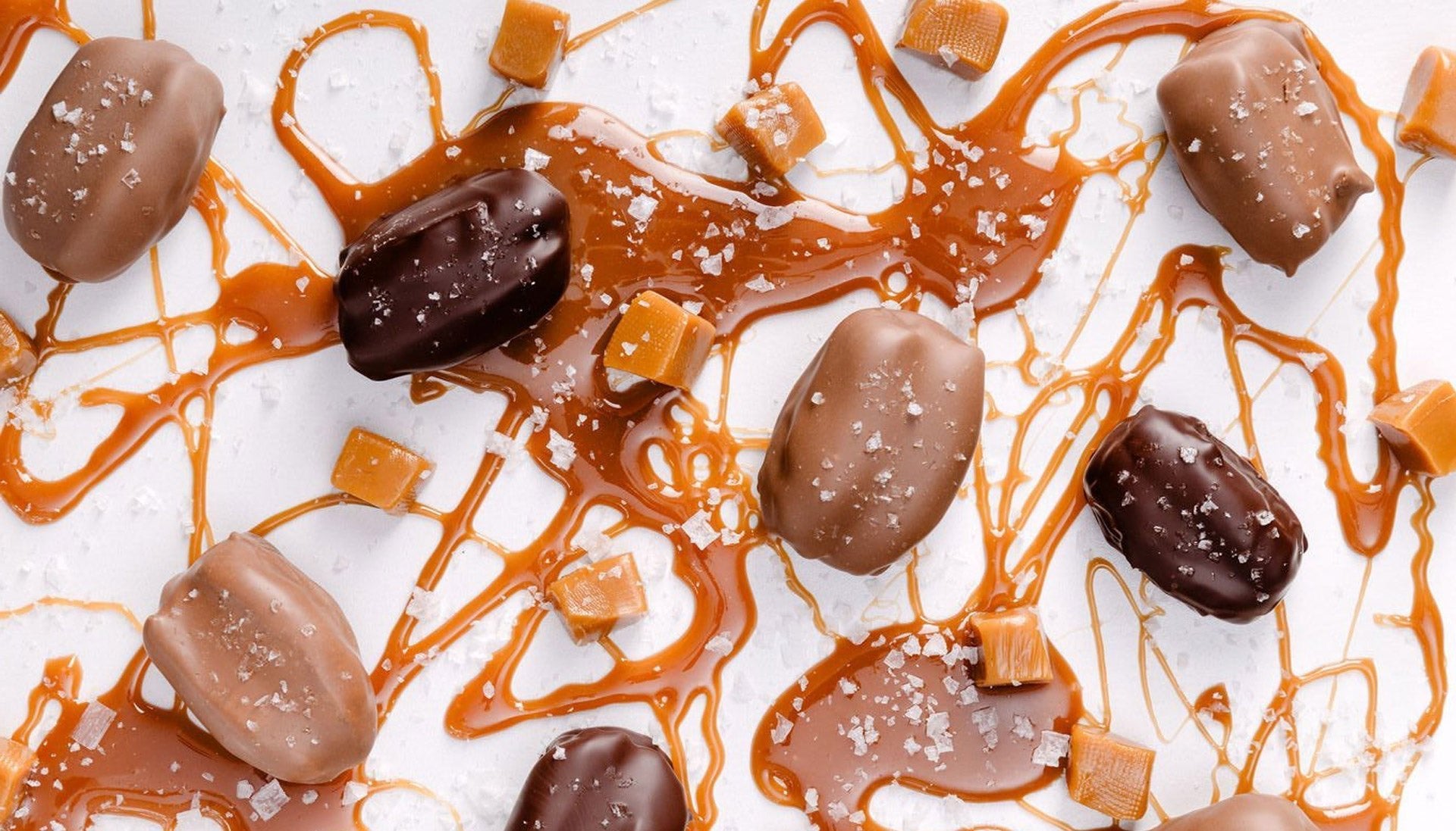 Healthy Snickers Alternative:<br><em>How Snickers Stuffed Dates Beat the Candy Bar</em>